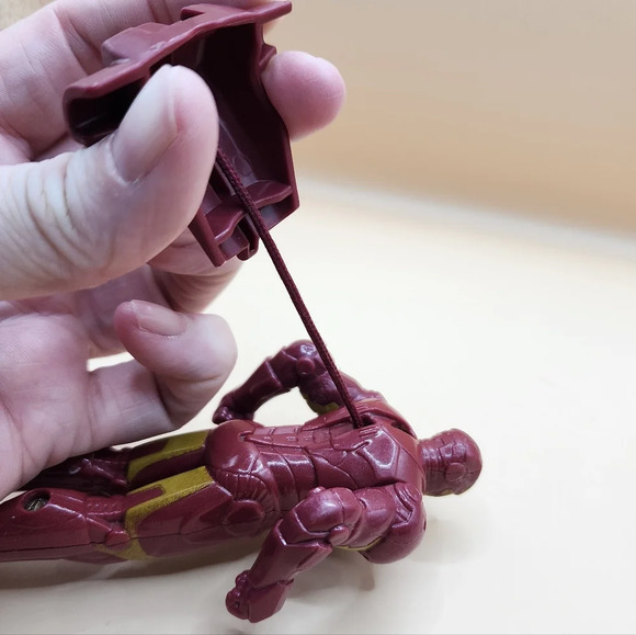 2007 Hasbro Burger King Marvel Universe IRON MAN Power Punch Action Figure 4.5" - Picture 3 of 5